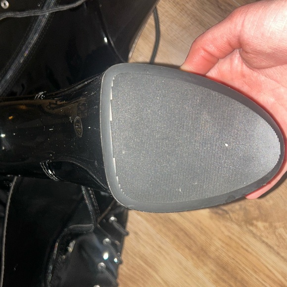 Black Patent Lace-Up Thigh-High Platform Heels - Picture 2 of 5